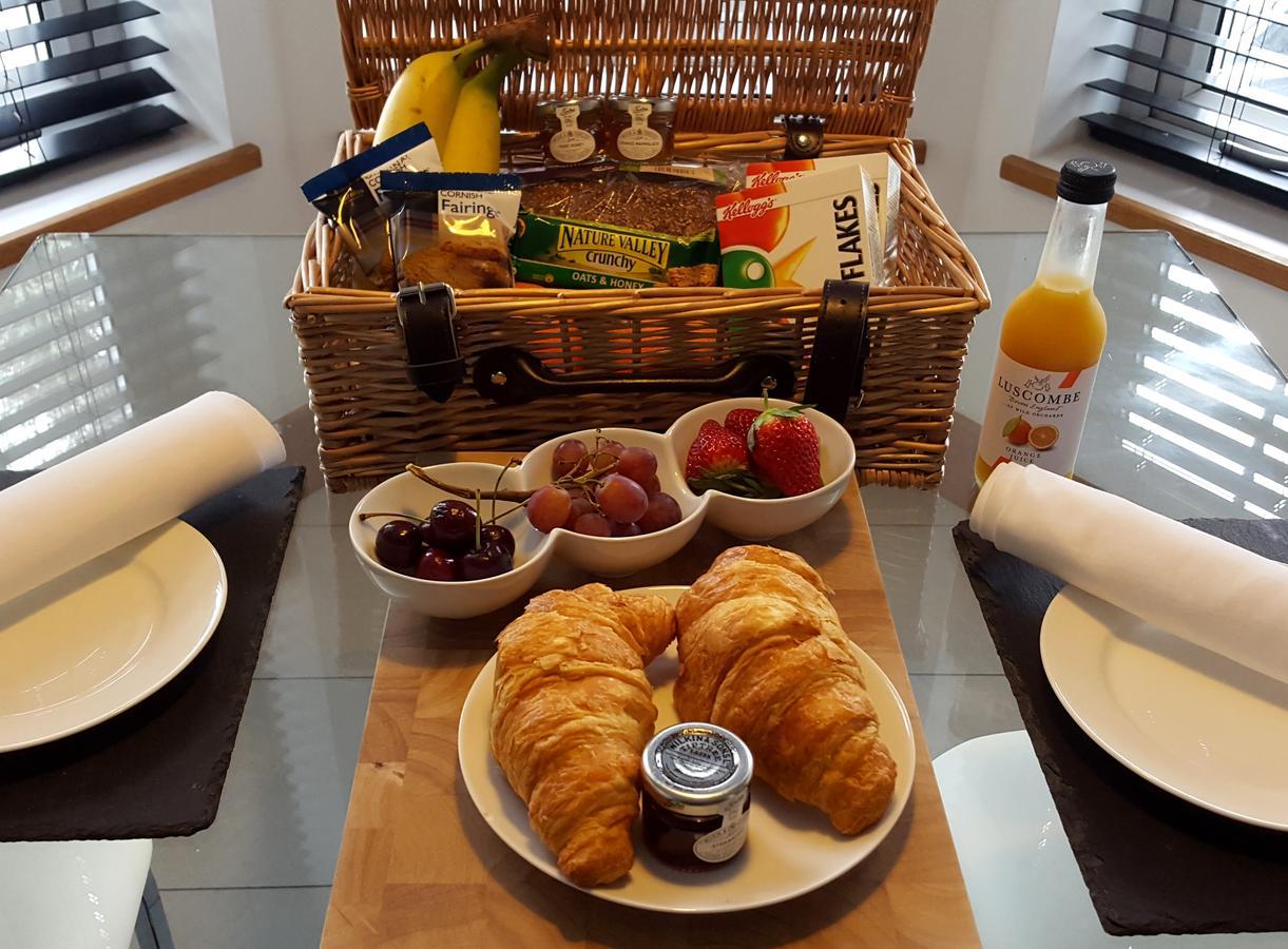The Oceanic Luxury Aparthotel Falmouth Ngoại thất bức ảnh