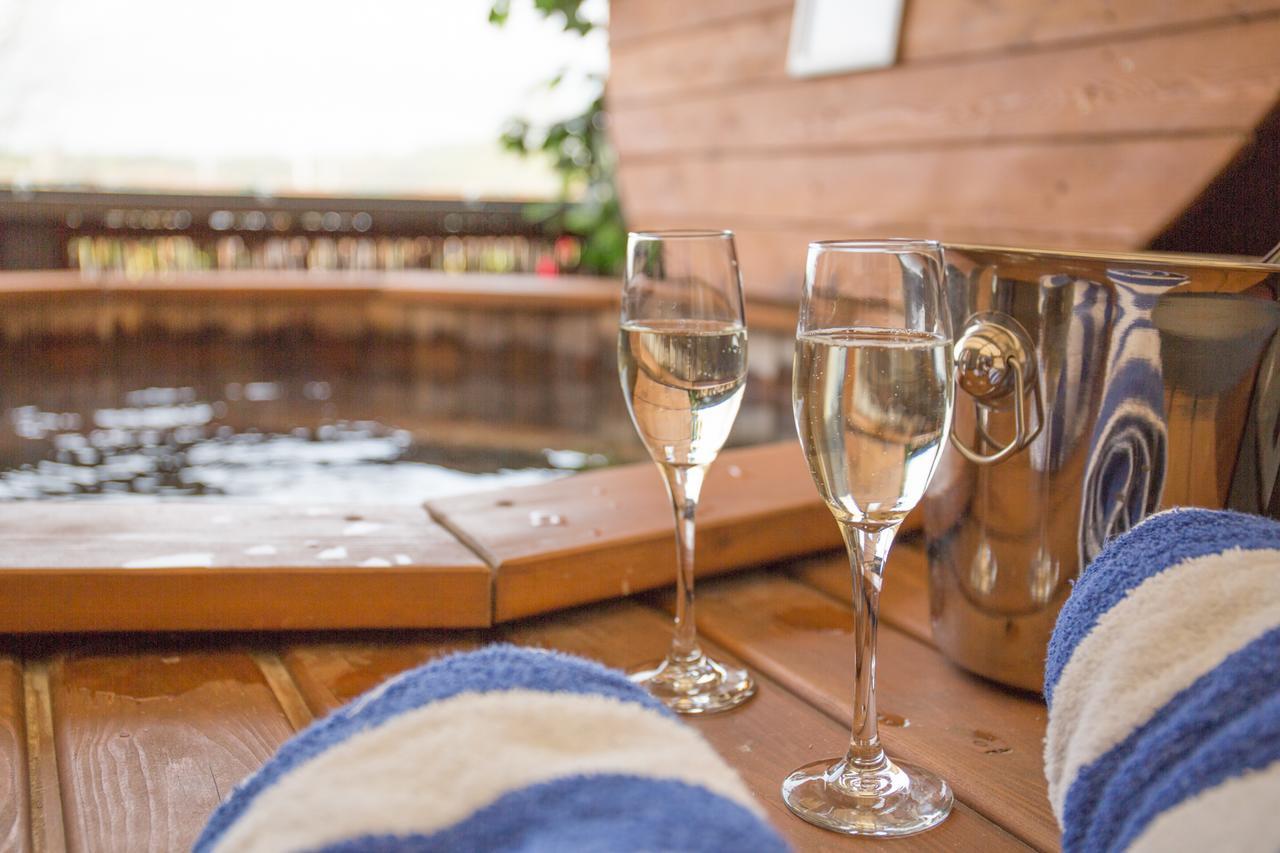 The Oceanic Luxury Aparthotel Falmouth Ngoại thất bức ảnh