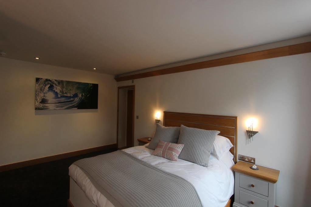 The Oceanic Luxury Aparthotel Falmouth Ngoại thất bức ảnh